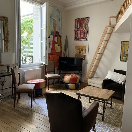 Eiffel Tower - Quiet, Charming - 2 Prs *